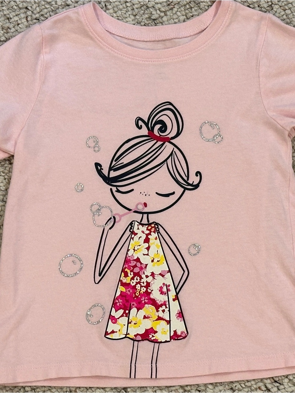 Bundle of 4 T-shirts for girls in size 5T. (GAP, Cat & Jack, Disney, & Carter’s) - Picture 5 of 15